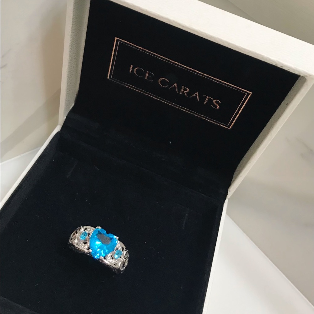 🆕🔥STERLING SILVER GORGEOUS TOPAZ HEART/2SMALL❤️SIDES&MIDDLE ANGEL WINGS👀PICS